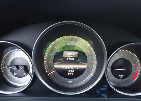 2013 Mercedes-Benz C 250 Sport из США, поврежденный, VIN WDDGF4HB0DA864630